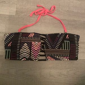 Strapless bathing suit top for sale never worn in great condition